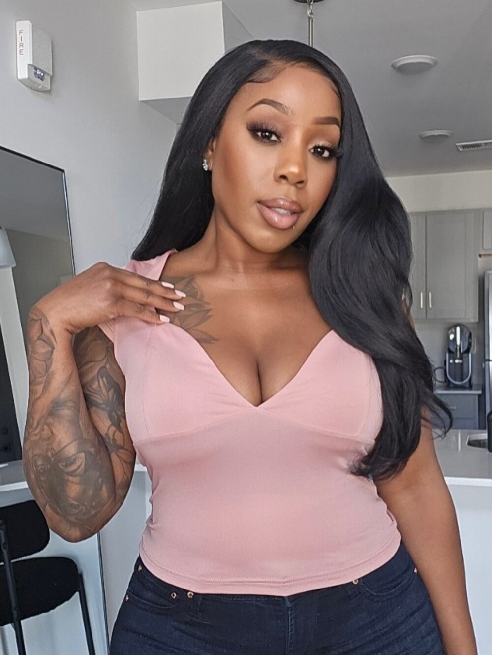 Medium Low Cut Top